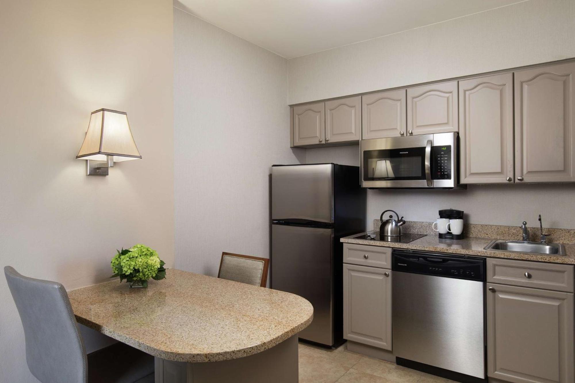 Homewood Suites By Hilton Lubbock Extérieur photo
